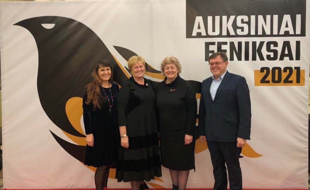 2021-12-06 Auksiniai feniksai 2021