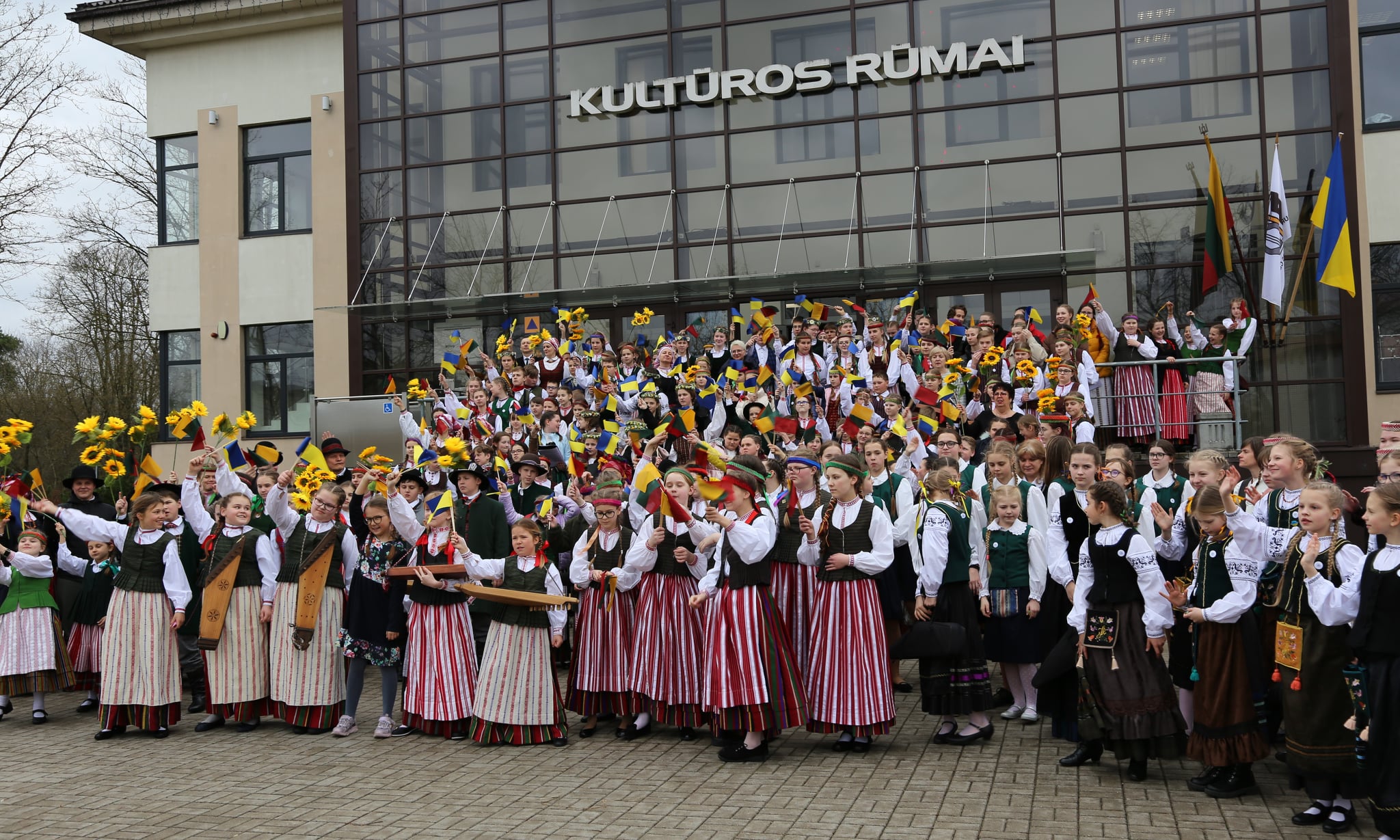 2022-04-15 ESAM KARTU (Razom vsi mi)