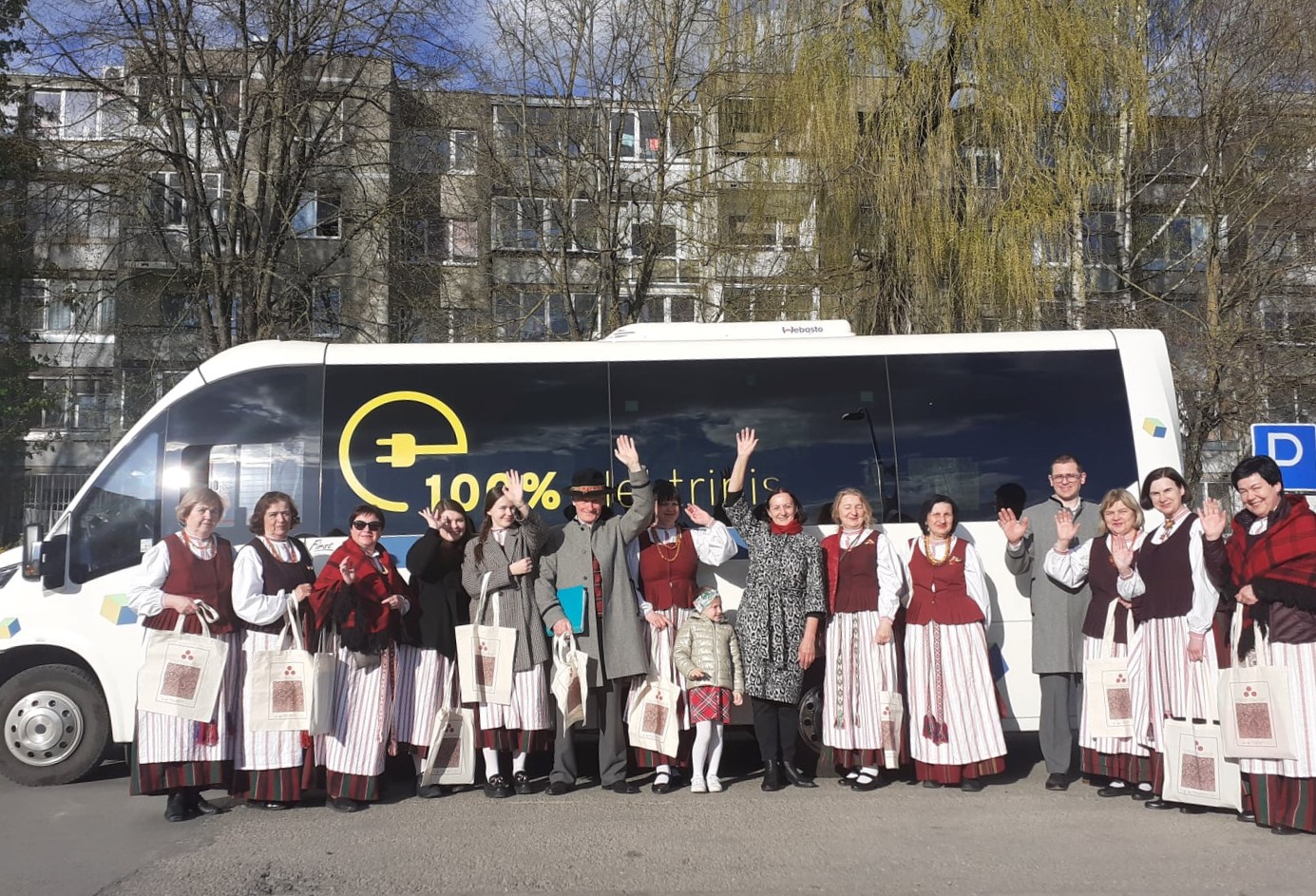 2022-04-28 Performansas „ Kai „Jūra“ užlieja Tauragę“