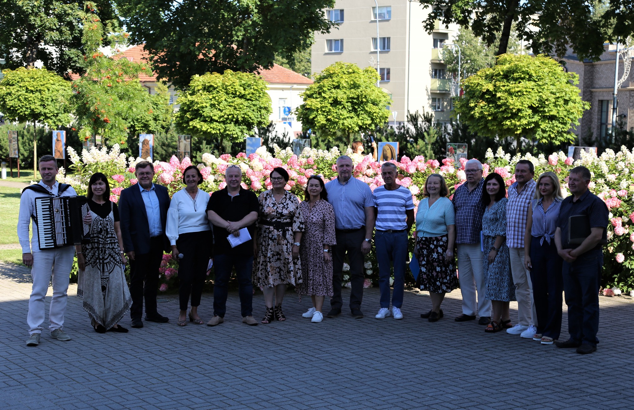 Renginys LAIKO ŽENKLAI- fotografijos ir poezijos sintezė