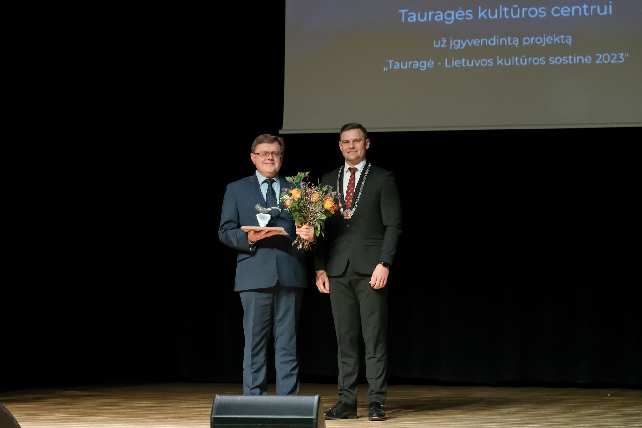 Tauragės kultūros centrui – Tauro rago statulėlė