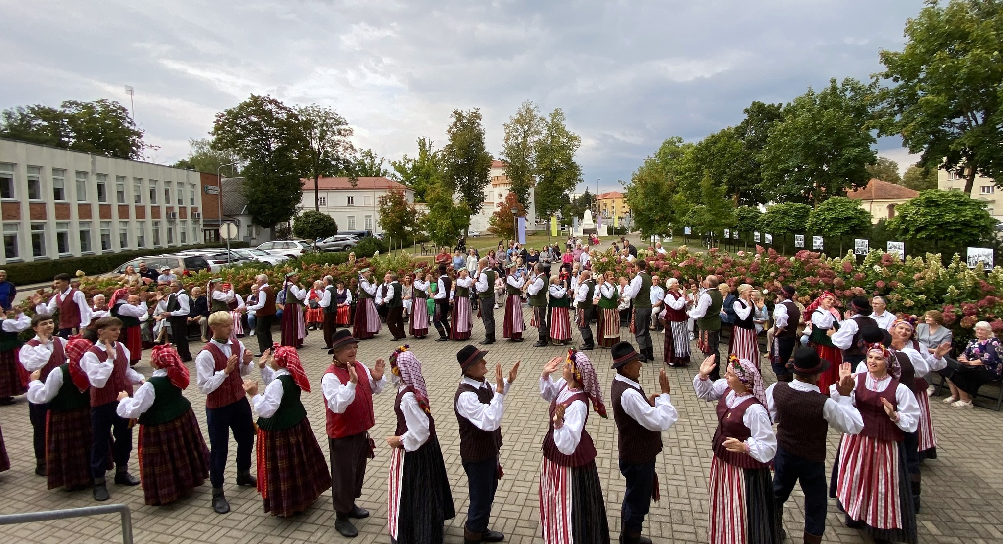 2024-09-12 VISA LIETUVA ŠOKA į bendrą sūkurį įsuko ir tauragiškius