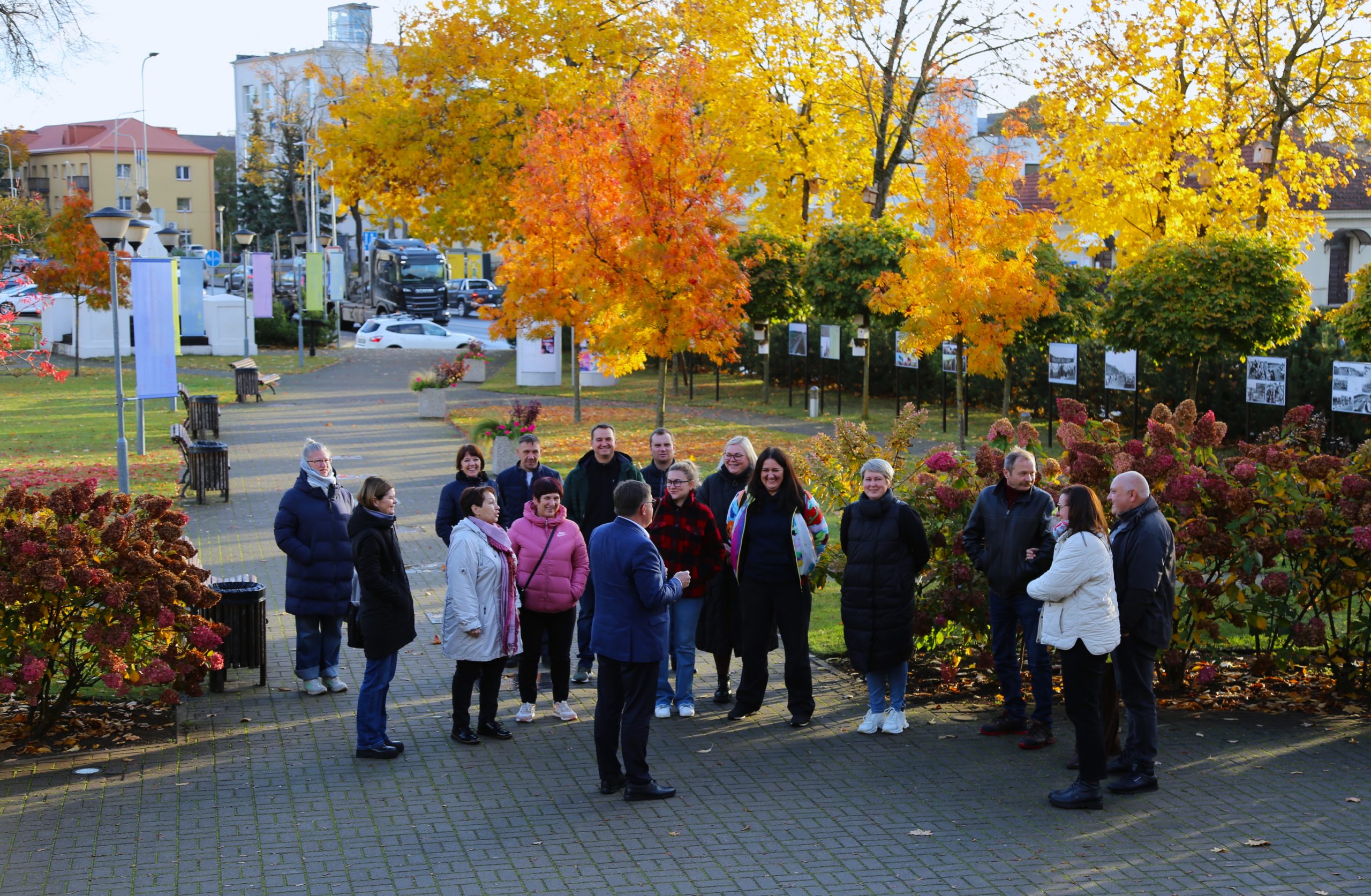 2024-10-23 Tauragės kultūros centre lankėsi Kražių M. K. Sarbievijaus kultūros centro kolektyvas
